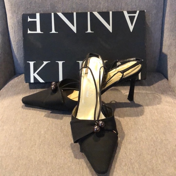 Anne Klein Shoes - Anne Klein Black Evening Shoe Size 9